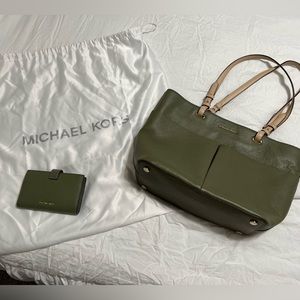 Michael Kors Purse+Wallet